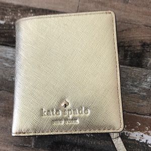 Small kate spade wallet